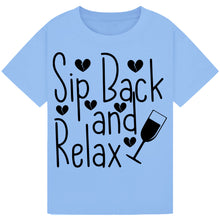 Lade das Bild in den Galerie-Viewer, Sip Back and Relax T-Shirt – Chill Wine Lover Tee