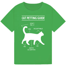 Lade das Bild in den Galerie-Viewer, Chic Cat T-Shirt – For Everyone
