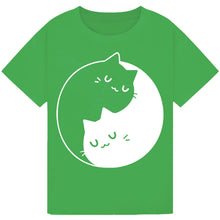 Lade das Bild in den Galerie-Viewer, Charming Cat Tee – Perfect Gift
