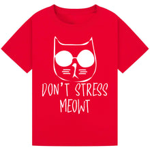 Lade das Bild in den Galerie-Viewer, Stylish Cat Tee – Cozy Fit

