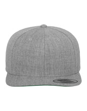 Load image into Gallery viewer, Classic Snapback Cap
