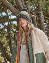 Load image into Gallery viewer, Corkscrew Pom Pom Beanie
