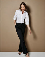 Load image into Gallery viewer, Tailored Fit 3/4 Sleeve Blouse
