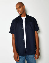 Load image into Gallery viewer, Classic S/Sleeve Workwear Oxford Shirt
