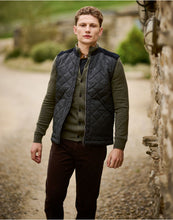 Load image into Gallery viewer, Moreton Quilted Gilet
