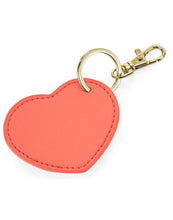 Load image into Gallery viewer, Boutique Heart Key Clip
