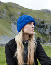 Load image into Gallery viewer, Wind Resistant Breathable Elements Beani

