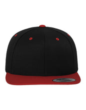 Load image into Gallery viewer, Two Tone Classic Snapback Cap
