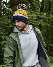 Load image into Gallery viewer, Hygge Striped Beanie
