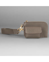 Lade das Bild in den Galerie-Viewer, Boutique Pouch Wristlet
