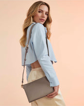 Lade das Bild in den Galerie-Viewer, Boutique Soft Cross Body Bag
