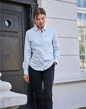 Load image into Gallery viewer, Women&#39;s Active Stretch Shirt
