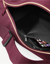 Load image into Gallery viewer, Retro Shoulder Bag
