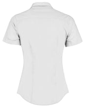 Lade das Bild in den Galerie-Viewer, Tailored Fit Short Sleeve Poplin Shirt

